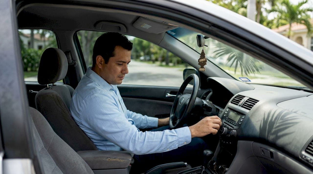 How tint reduces fading in Miami cars: a protection guide